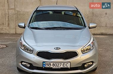 Хетчбек Kia Ceed 2015 в Києві