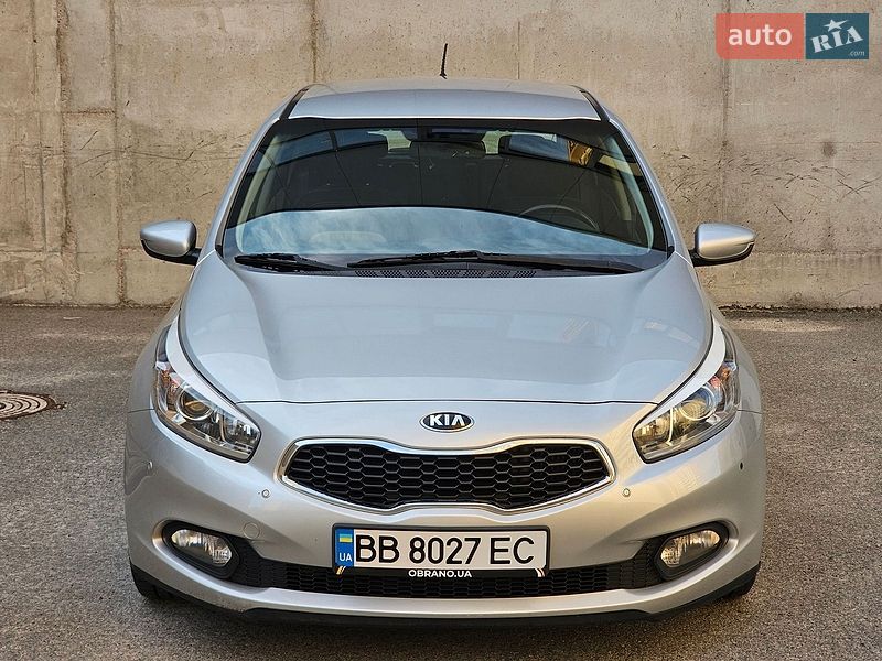 Хетчбек Kia Ceed 2015 в Києві