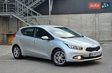 Хетчбек Kia Ceed 2015 в Києві
