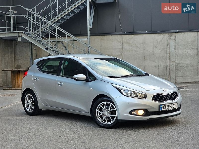 Хетчбек Kia Ceed 2015 в Києві