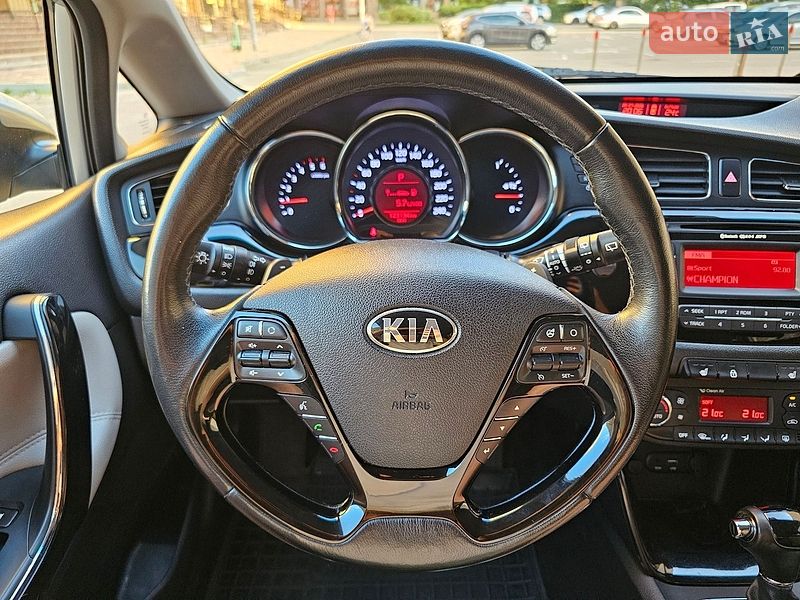 Хетчбек Kia Ceed 2015 в Києві