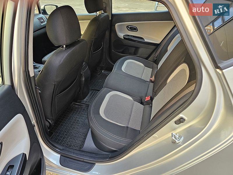 Хетчбек Kia Ceed 2015 в Києві
