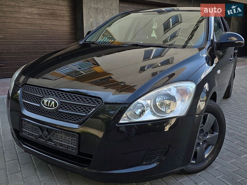 Хетчбек Kia Ceed 2008 в Тернополі