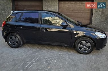 Хетчбек Kia Ceed 2008 в Тернополі