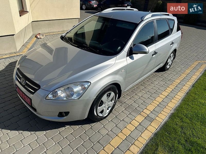 Універсал Kia Ceed 2009 в Луцьку