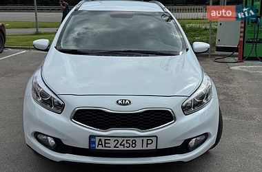 Универсал Kia Ceed 2013 в Днепре