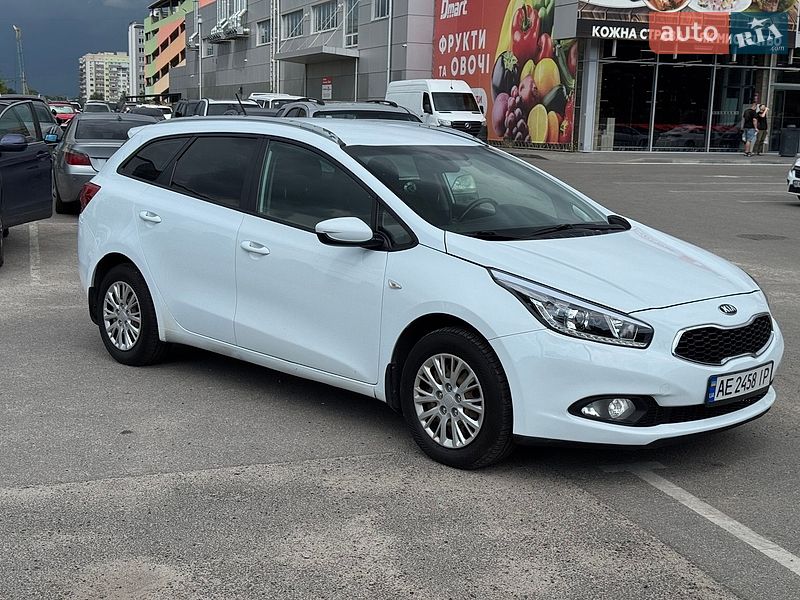Универсал Kia Ceed 2013 в Днепре