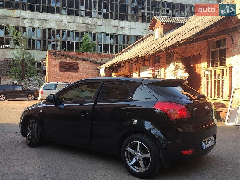Хэтчбек Kia Ceed 2008 в Чернигове фото 10 Хэтчбек Kia Ceed 2008 в Чернигове