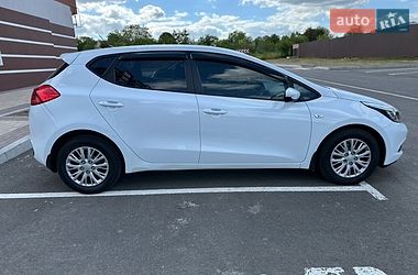 Хэтчбек Kia Ceed 2012 в Умани
