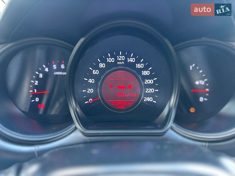 Хэтчбек Kia Ceed 2012 в Умани