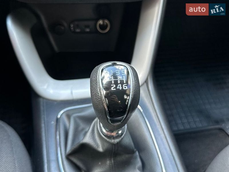 Хэтчбек Kia Ceed 2012 в Умани