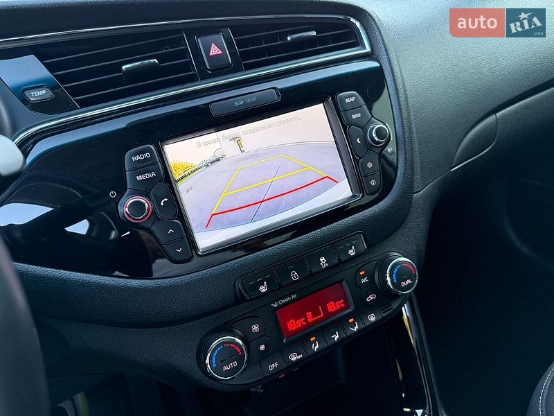 Хэтчбек Kia Ceed 2016 в Луцке