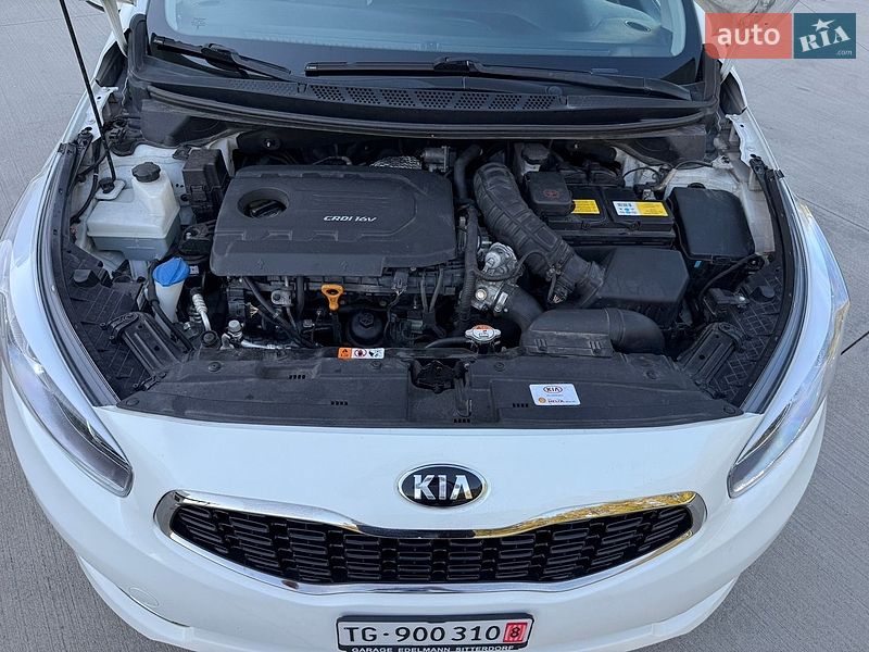 Хэтчбек Kia Ceed 2016 в Луцке