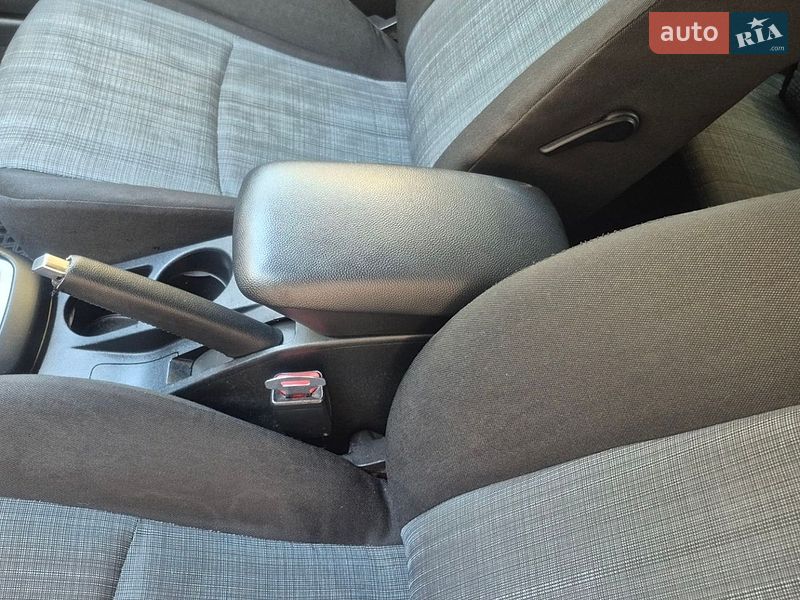 Хетчбек Kia Ceed 2009 в Києві фото 29 Хетчбек Kia Ceed 2009 в Києві