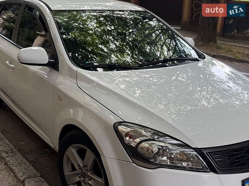 Kia Ceed 2012