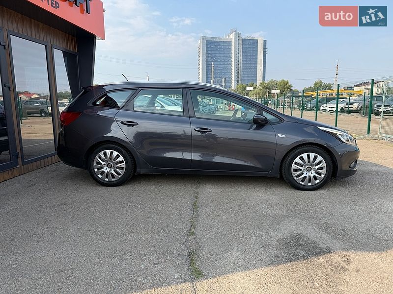 Универсал Kia Ceed 2015 в Киеве