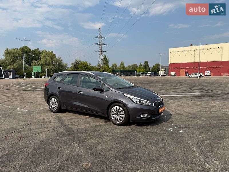 Универсал Kia Ceed 2015 в Киеве