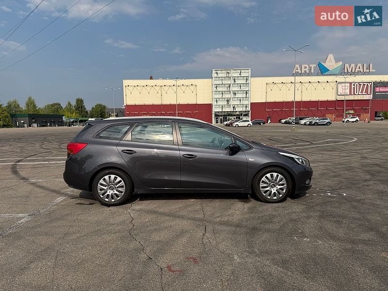 Универсал Kia Ceed 2015 в Киеве