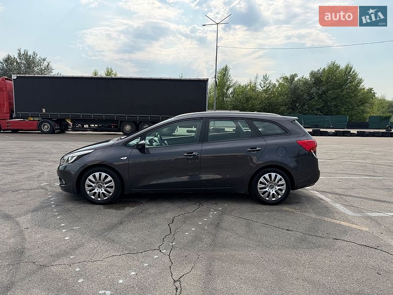 Универсал Kia Ceed 2015 в Киеве