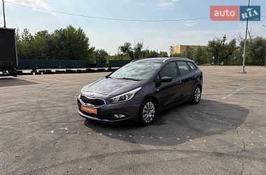 Универсал Kia Ceed 2015 в Киеве