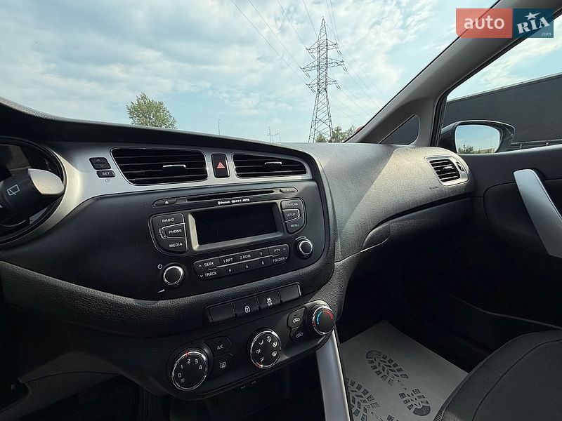 Универсал Kia Ceed 2015 в Киеве