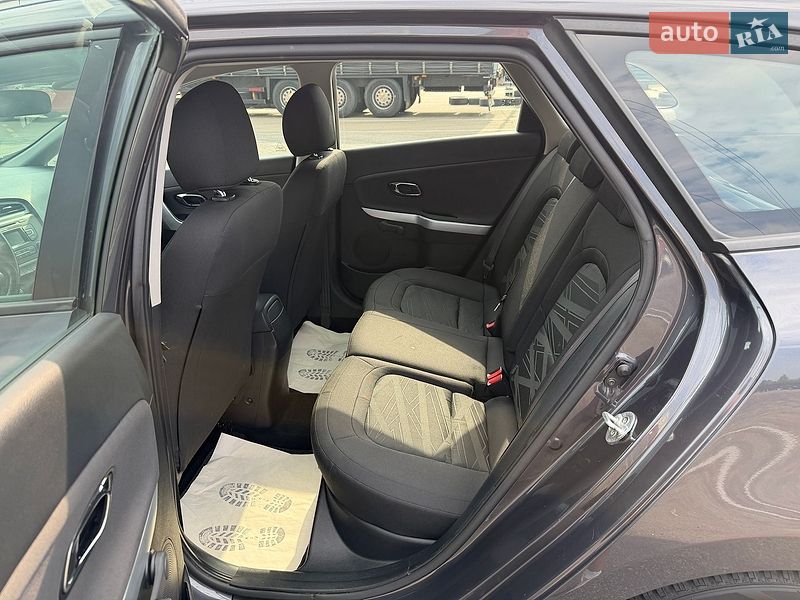 Универсал Kia Ceed 2015 в Киеве