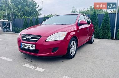 Хэтчбек Kia Ceed 2007 в Немирове