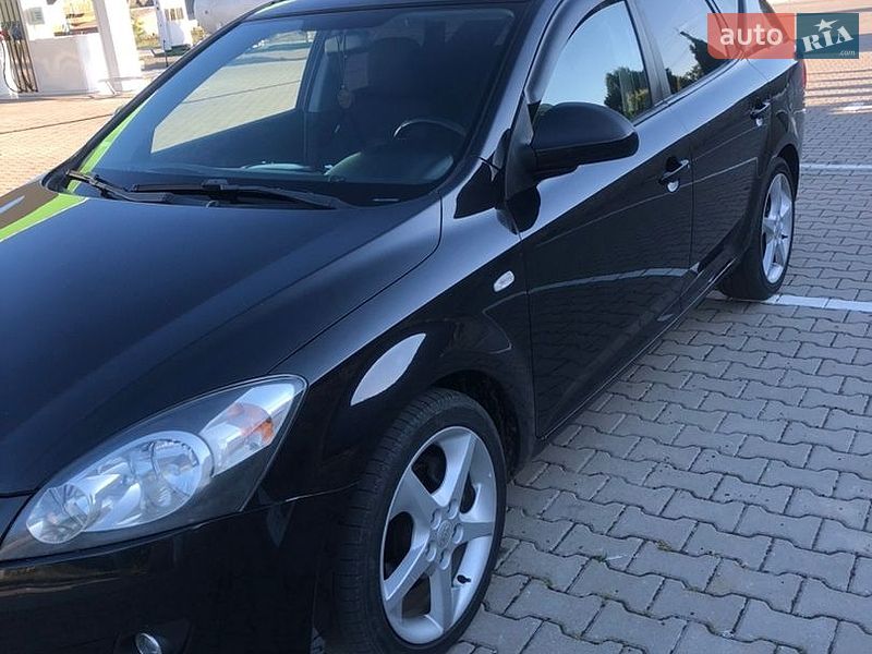 Універсал Kia Ceed 2008 в Іванові