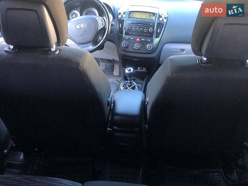 Універсал Kia Ceed 2008 в Іванові