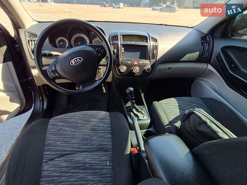 Хетчбек Kia Ceed 2008 в Києві
