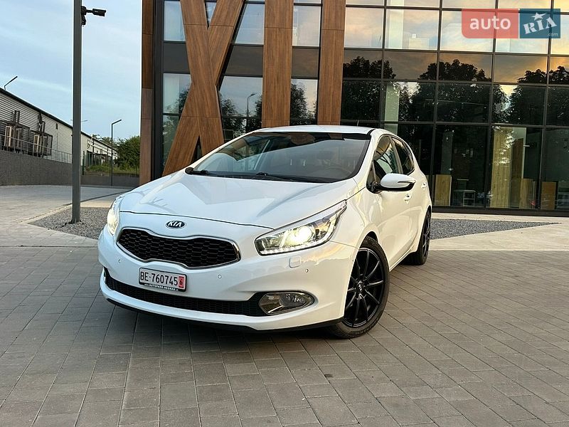 Хетчбек Kia Ceed 2012 в Луцьку