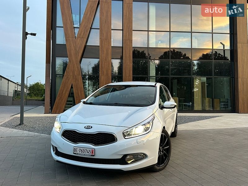 Хетчбек Kia Ceed 2012 в Луцьку
