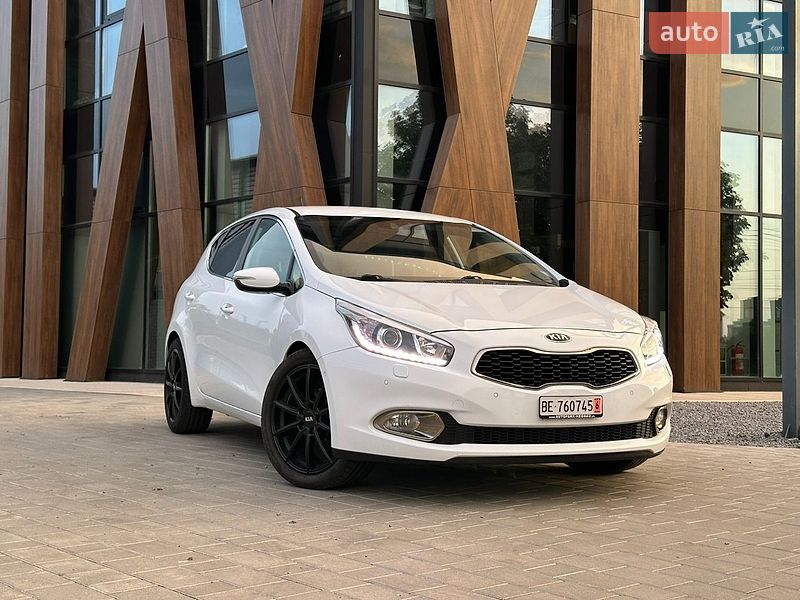 Хетчбек Kia Ceed 2012 в Луцьку