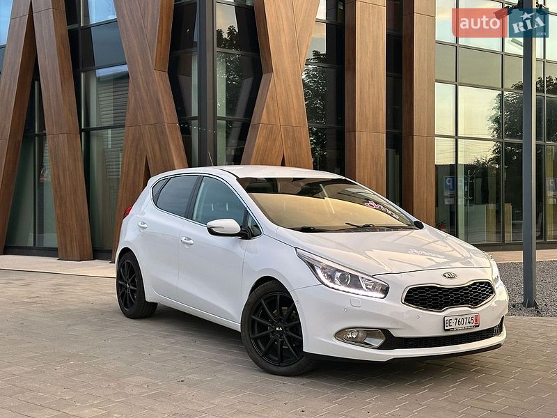 Хетчбек Kia Ceed 2012 в Луцьку