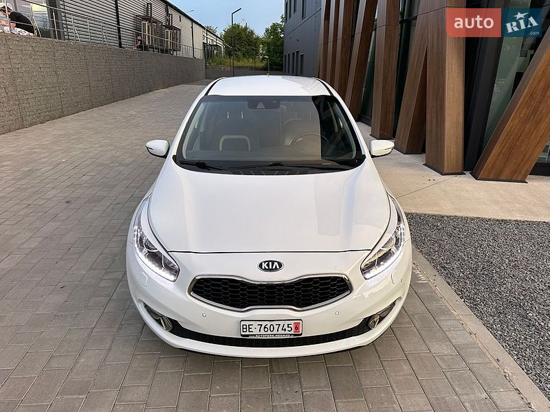 Хетчбек Kia Ceed 2012 в Луцьку