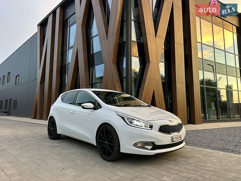 Хетчбек Kia Ceed 2012 в Луцьку