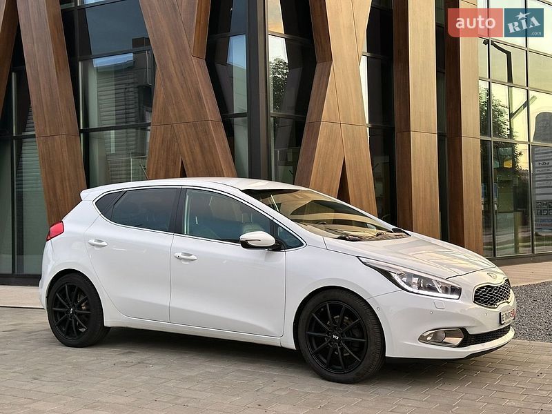 Хетчбек Kia Ceed 2012 в Луцьку