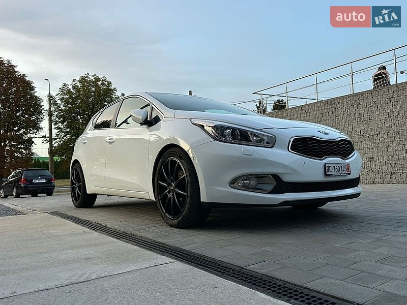 Хетчбек Kia Ceed 2012 в Луцьку