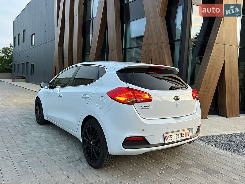 Хетчбек Kia Ceed 2012 в Луцьку