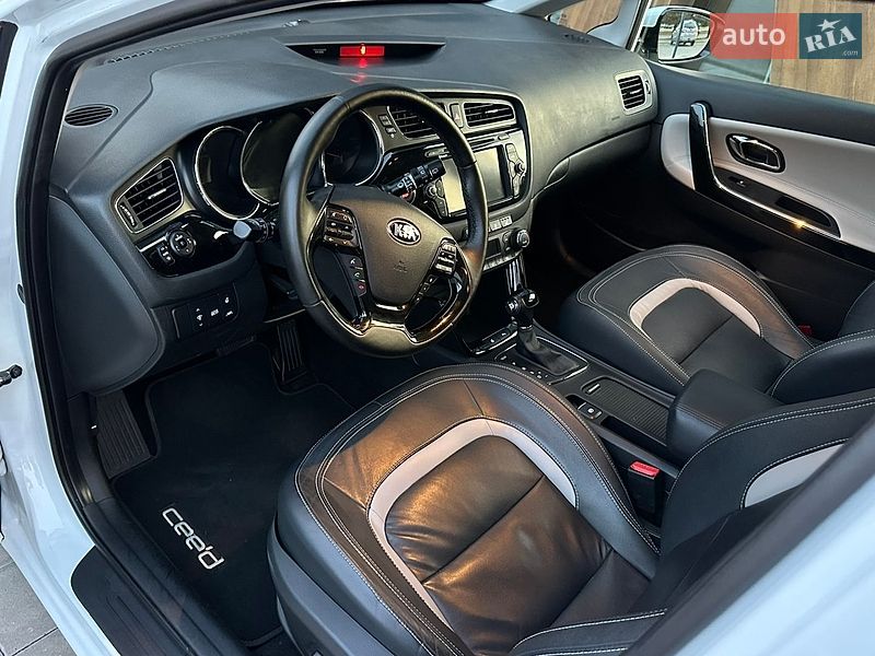 Хетчбек Kia Ceed 2012 в Луцьку