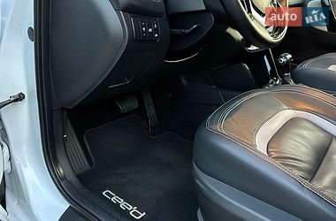 Хетчбек Kia Ceed 2012 в Луцьку
