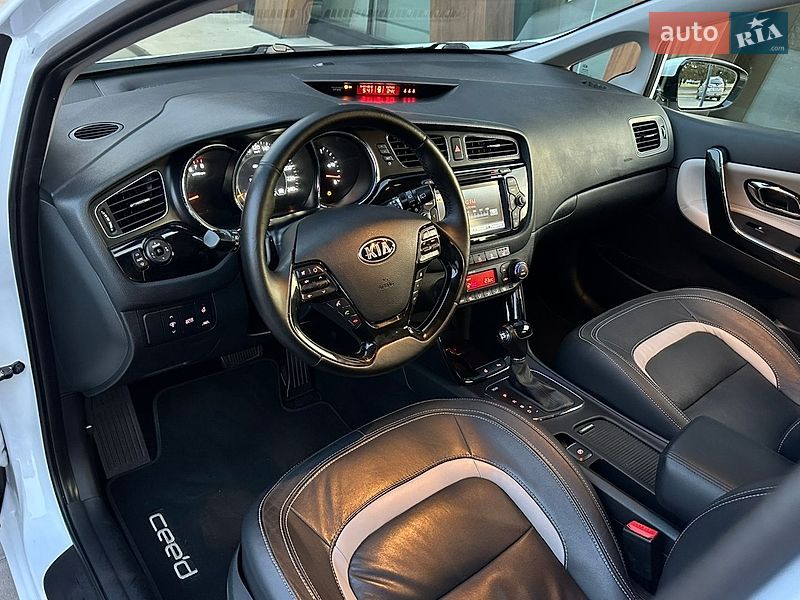 Хетчбек Kia Ceed 2012 в Луцьку