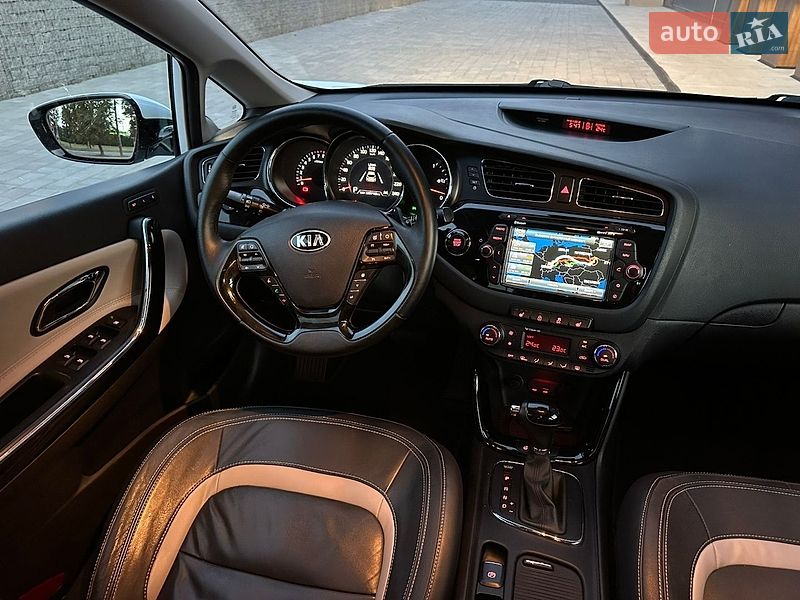Хетчбек Kia Ceed 2012 в Луцьку