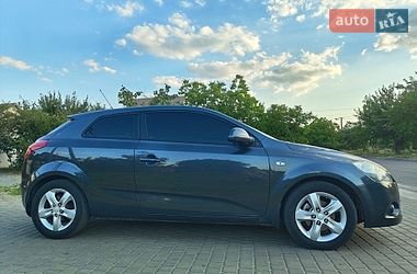Хэтчбек Kia Ceed 2008 в Николаеве