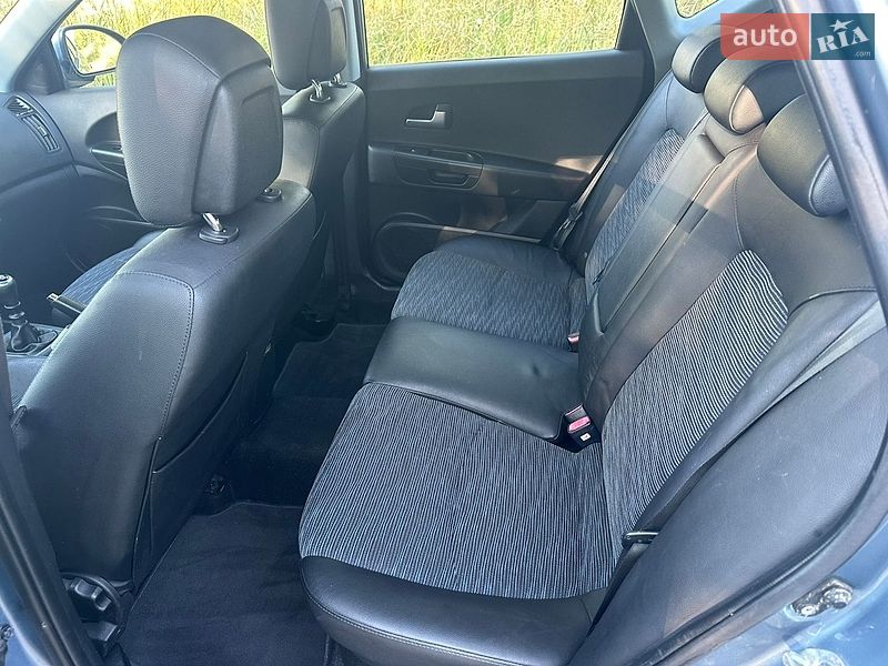 Универсал Kia Ceed 2009 в Киеве