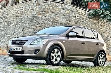 Хэтчбек Kia Ceed 2007 в Каменец-Подольском