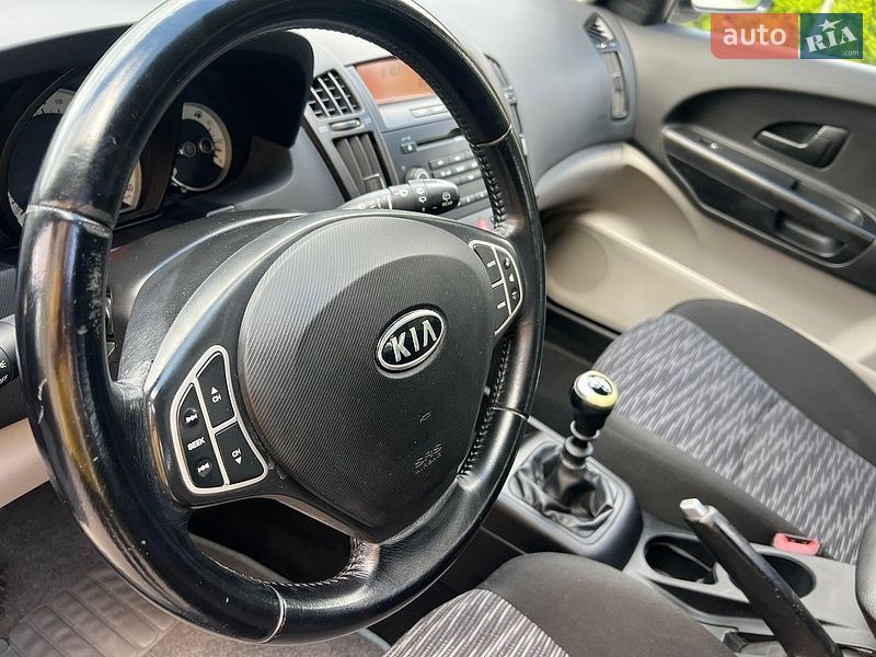 Універсал Kia Ceed 2008 в Дунаївцях