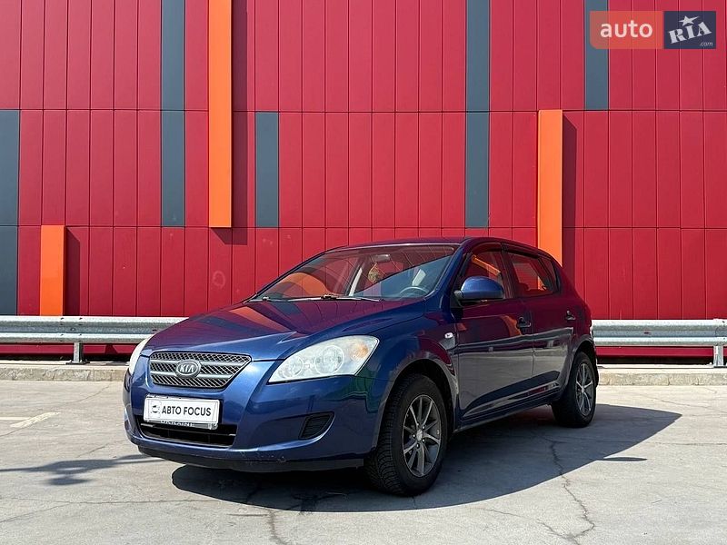 Хетчбек Kia Ceed 2008 в Києві