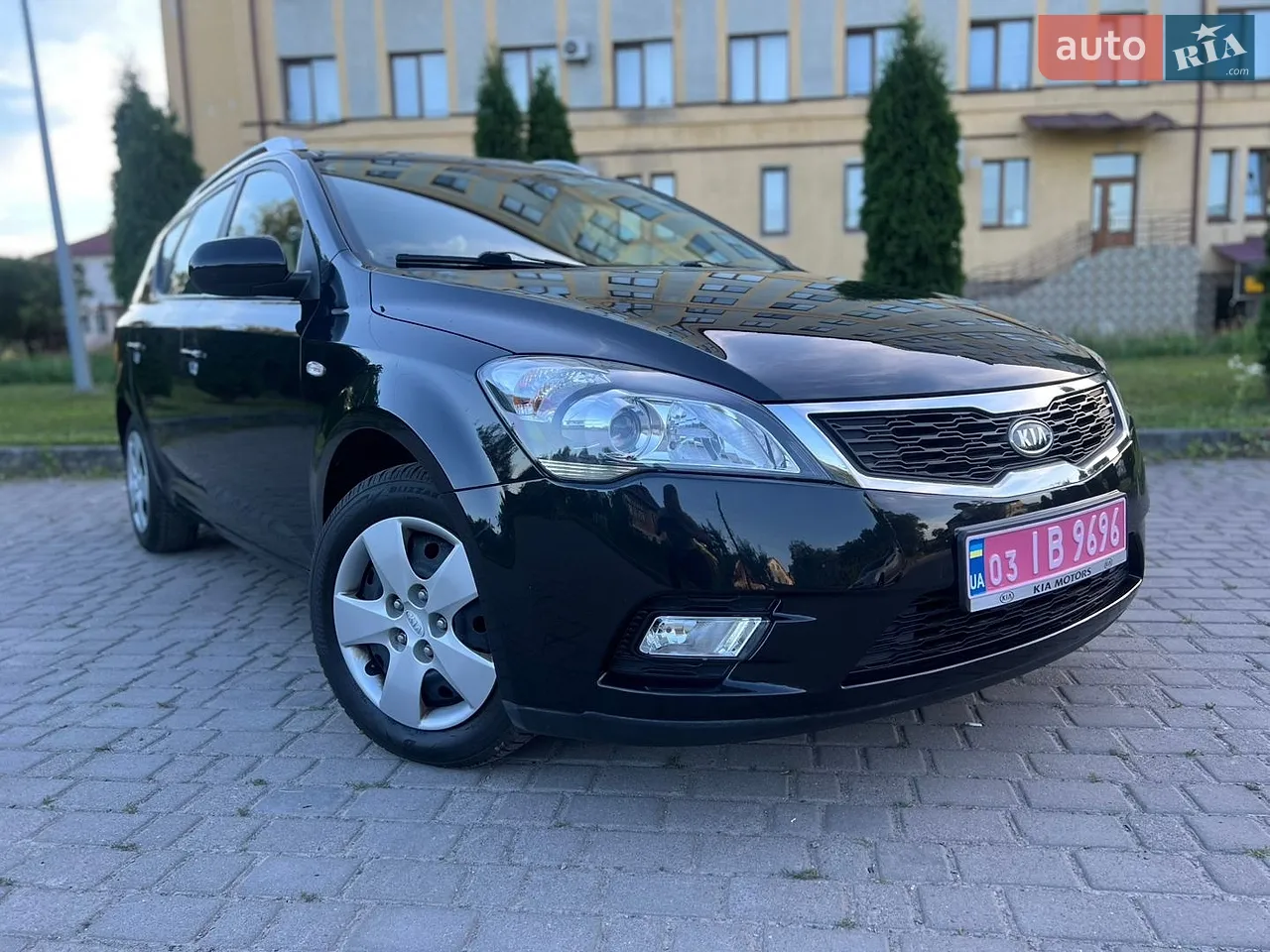 2010 Skoda Octavia - мініатюра 23