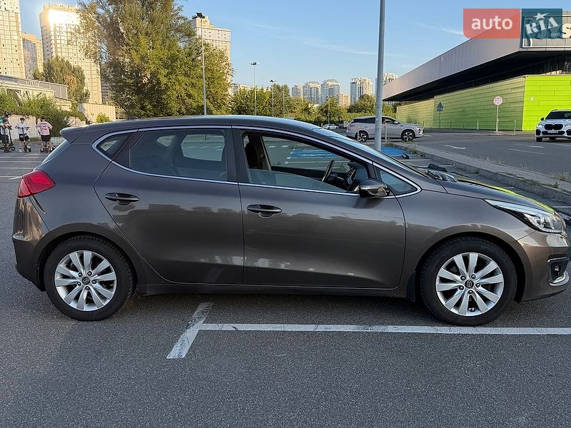 Хетчбек Kia Ceed 2016 в Києві